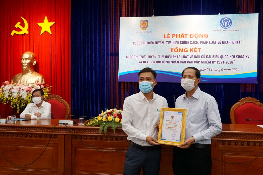 Cà Mau phát động cuộc thi trực tuyến “Tìm hiểu chính sách, pháp luật về BHXH và BHYT” Cà Mau phát động cuộc thi trực tuyến “Tìm hiểu chính sách, pháp luật về BHXH và BHYT”