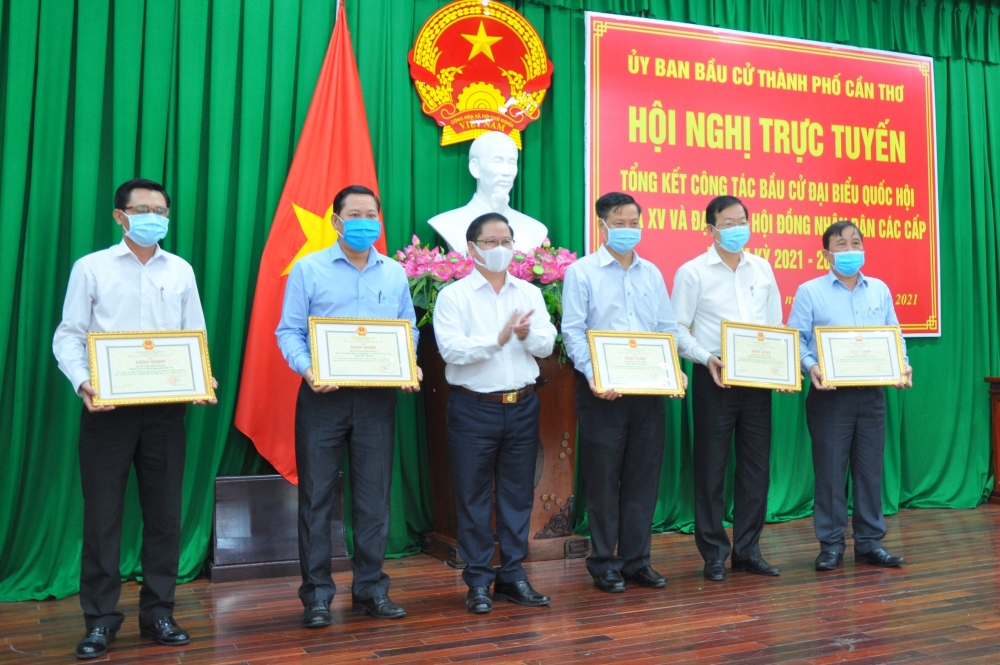 Cần Thơ hoàn thành tốt 3 nhiệm vụ quan trọng của cuộc bầu cử Cần Thơ hoàn thành tốt 3 nhiệm vụ quan trọng của cuộc bầu cử