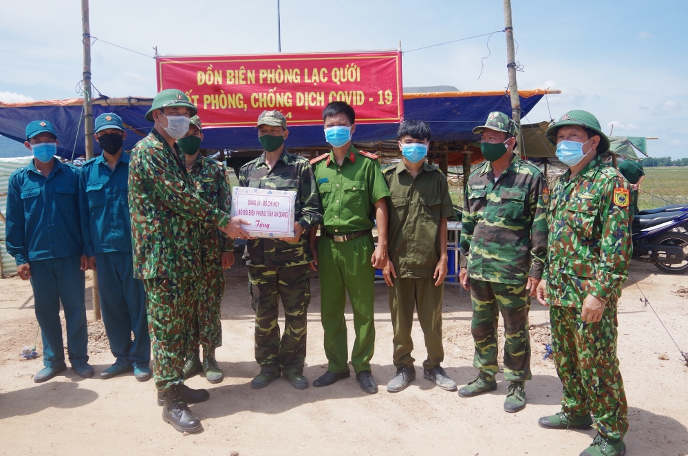 undefined 1112 bybp an giang tiyp tyc duy tri 136 ty chyt phong chyng dych covid 19 tren bien giyi cya khyu