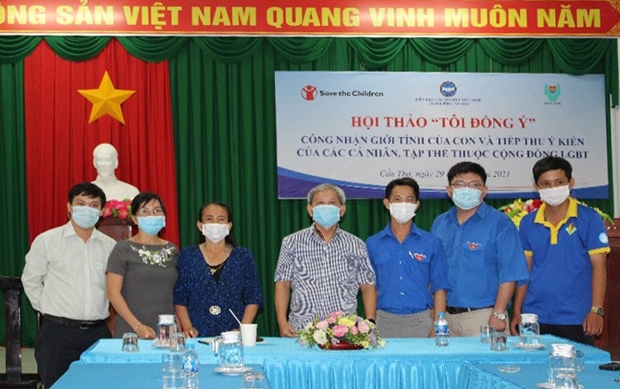 Hãy gần gũi, thấu hiểu và chấp nhận giới tính thật của con mình! Hãy gần gũi, thấu hiểu và chấp nhận giới tính thật của con mình!