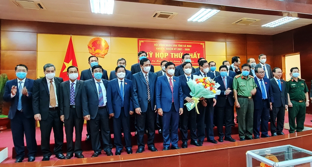 Ông Huỳnh Quốc Việt đắc cử Chủ tịch UBND tỉnh Cà Mau Ông Huỳnh Quốc Việt đắc cử Chủ tịch UBND tỉnh Cà Mau