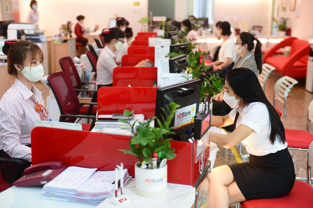 HDBank chốt danh sách cổ đông chia cổ tức tỷ lệ 25% HDBank chốt danh sách cổ đông chia cổ tức tỷ lệ 25%