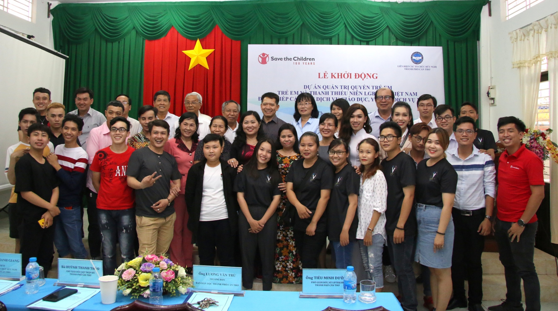 Khởi động dự án hỗ trợ trẻ em và thanh thiếu niên LGBT giai đoạn 2019 -2021 tại Cần Thơ khoi dong du an ho tro tre em va thanh thieu nien lgbt giai doan 2019 2021 tai can tho