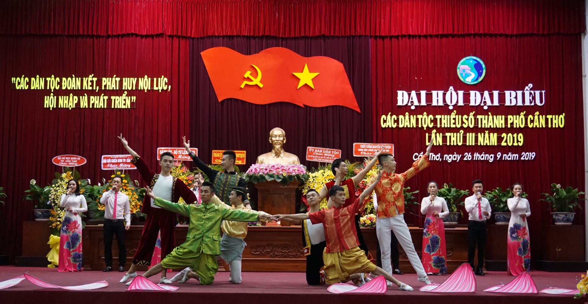 Địa phương đầu tiên khu vực Tây Nam Bộ tổ chức Đại hội dân tộc thiểu số dia phuong dau tien khu vuc tay nam bo to chuc dai hoi dan toc thieu so
