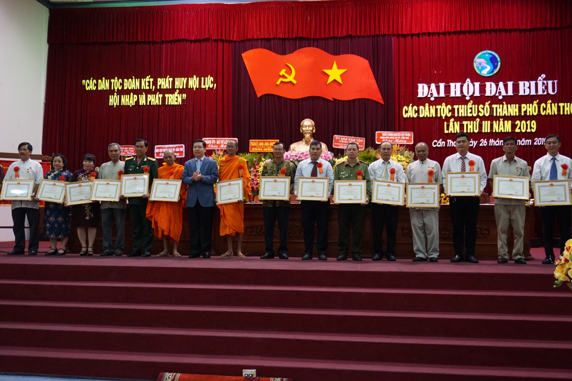 Địa phương đầu tiên khu vực Tây Nam Bộ tổ chức Đại hội dân tộc thiểu số dia phuong dau tien khu vuc tay nam bo to chuc dai hoi dan toc thieu so