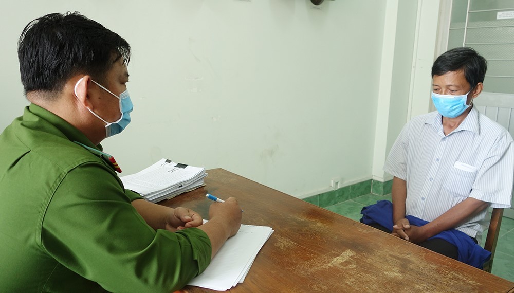 An Giang: Khởi tố, bắt tạm giam nguyên cán bộ địa chính xã chiếm đoạt trên 3,1 tỷ đồng An Giang: Khởi tố, bắt tạm giam nguyên cán bộ địa chính xã chiếm đoạt trên 3,1 tỷ đồng