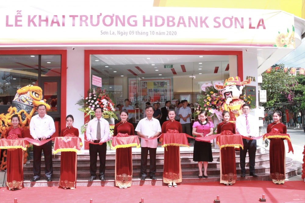 HDBank chính thức có mặt tại xứ hoa Tây Bắc HDBank chính thức có mặt tại xứ hoa Tây Bắc