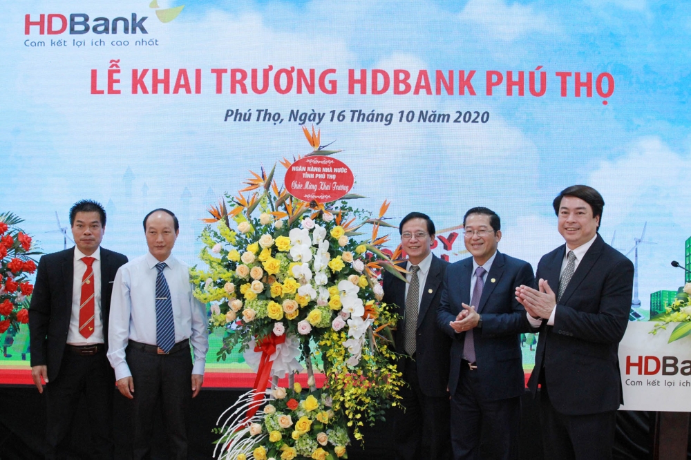 HDBank khai trương và đi vào hoạt động tại vùng đất Tổ - Phú Thọ HDBank khai trương và đi vào hoạt động tại vùng đất Tổ - Phú Thọ