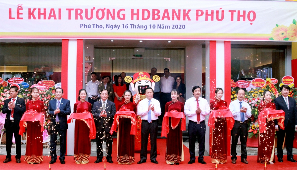 HDBank khai trương và đi vào hoạt động tại vùng đất Tổ - Phú Thọ HDBank khai trương và đi vào hoạt động tại vùng đất Tổ - Phú Thọ