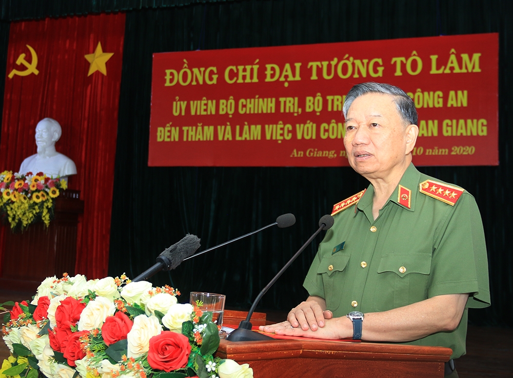 Bộ trưởng Tô Lâm đến thăm và làm việc với Công an tỉnh An Giang Bộ trưởng Tô Lâm đến thăm và làm việc với Công an tỉnh An Giang