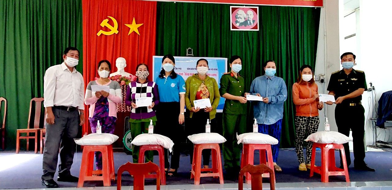 Bộ đội Biên phòng An Giang tổ chức nhiều hoạt động “Đồng hành cùng phụ nữ biên cương” Bộ đội Biên phòng An Giang tổ chức nhiều hoạt động “Đồng hành cùng phụ nữ biên cương”