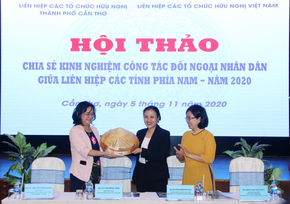 Câu chuyện thành công của Việt Nam về Covid-19 tạo nguồn cảm hứng rất lớn cho công tác ĐNND Câu chuyện thành công của Việt Nam về Covid-19 tạo nguồn cảm hứng rất lớn cho công tác ĐNND