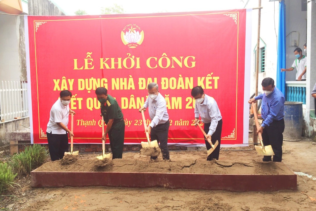 Cần Thơ: Khởi công 30 nhà Đại đoàn kết cho người nghèo dịp Tết Quân - Dân 2022 Cần Thơ: Khởi công 30 nhà Đại đoàn kết cho người nghèo dịp Tết Quân - Dân 2022