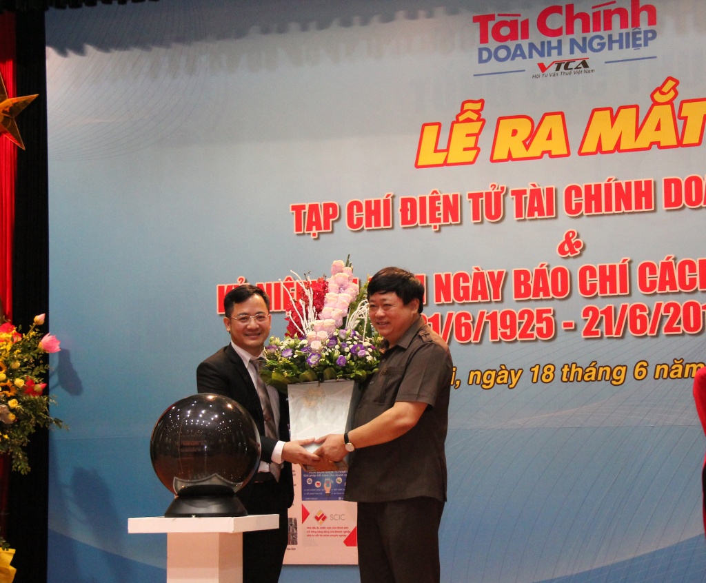 Ra mắt Tạp chí điện tử Tài chính doanh nghiệp ra mat tap chi dien tu tai chinh doanh nghiep