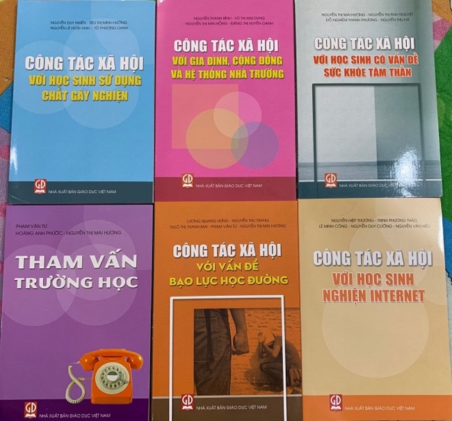 bo sach cong tac xa hoi truong hoc voi nhung van de ve hoc duong