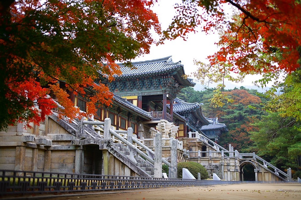Astounding Korean Architectures of Buddhist Culture Astounding Korean Architectures of Buddhist Culture