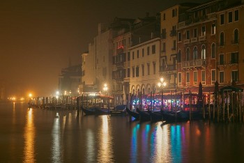 Stunning Venetian Nights Captured by Vietnamese Photographer