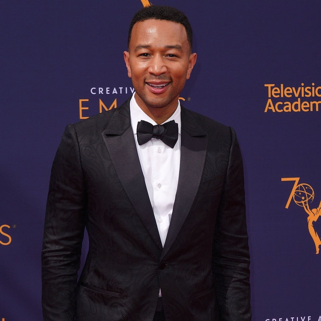 All of John Legend Loves All of Hanoi: Pagodas and Egg Coffee Included! All of John Legend Loves All of Hanoi: Pagodas and Egg Coffee Included!