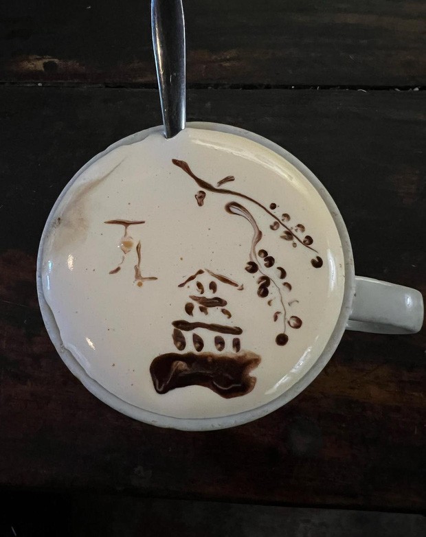 All of John Legend Loves All of Hanoi: Pagodas and Egg Coffee Included! All of John Legend Loves All of Hanoi: Pagodas and Egg Coffee Included!