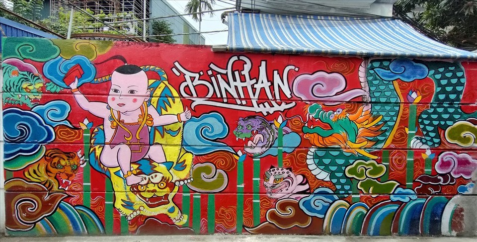 Hai Phong Artists Raise Holiday Spirit with Colorful Fresco Alley Hai Phong Artists Raise Holiday Spirit with Colorful Fresco Alley