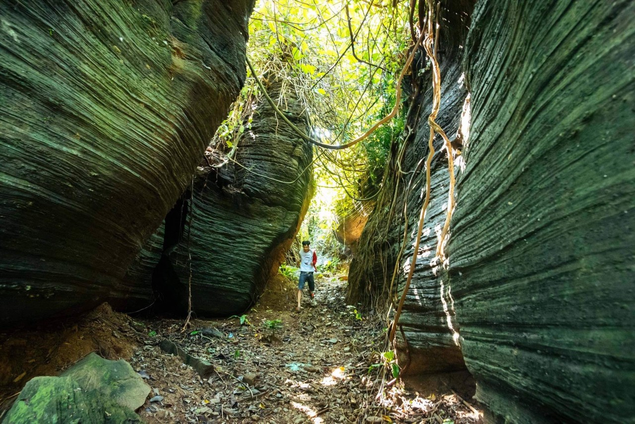 Where to Visit in Quang Nam: Doi Cave Tien An - A Time Travel Beauty Where to Visit in Quang Nam: Doi Cave Tien An - A Time Travel Beauty