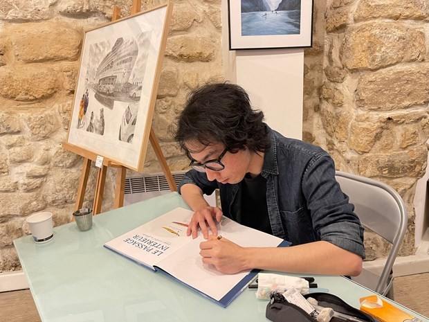 Rising Viet - French Comic Artist Exhibited in Paris Rising Viet - French Comic Artist Exhibited in Paris