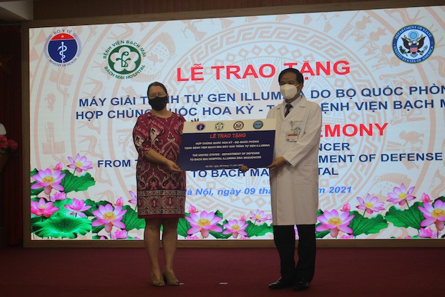 Vietnam Receives DNA Sequencing Device for Covid-19 Variants Donated by USA Vietnam Receives DNA Sequencing Device for Covid-19 Variants Donated by USA
