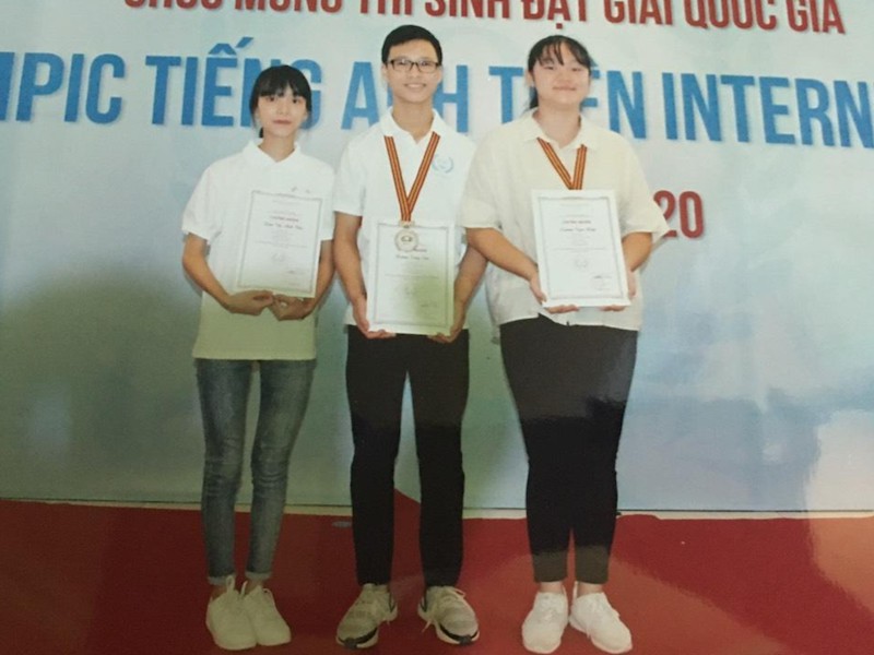 Teacher Banh Ngoc Thuy: Motherly English Lessons at Frontier Land Teacher Banh Ngoc Thuy: Motherly English Lessons at Frontier Land