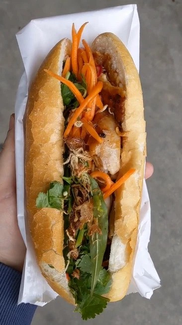 Australian Café Launch Limited Edition of 'World's Largest Vietnamese Banh Mi" Australian Café Launch Limited Edition of 'World's Largest Vietnamese Banh Mi"