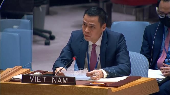 Đại sứ Đặng Hoàng Giang, Trưởng Phái đoàn thường trực Việt Nam tại LHQ. Ảnh: TTXVN Đại sứ Đặng Hoàng Giang, Trưởng Phái đoàn thường trực Việt Nam tại LHQ. Ảnh: TTXVN
