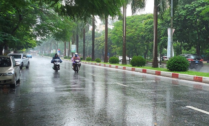 Hà Nội mưa và rét. Ảnh: Hà Nội mới