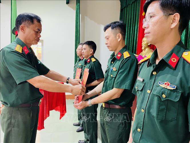 Bác sĩ quân y lên đường đến Trường Sa làm nhiệm vụ Chú thích ảnh