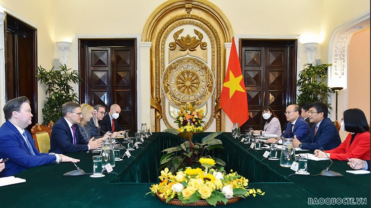 Thứ trưởng Thường trực Bộ Ngoại giao Nguyễn Minh Vũ làm việc với Cố vấn Derek Chollet. Ảnh: Anh Sơn/Thế giới và Việt Nam Thứ trưởng Thường trực Bộ Ngoại giao Nguyễn Minh Vũ làm việc với Cố vấn Derek Chollet. Ảnh: Anh Sơn/Thế giới và Việt Nam