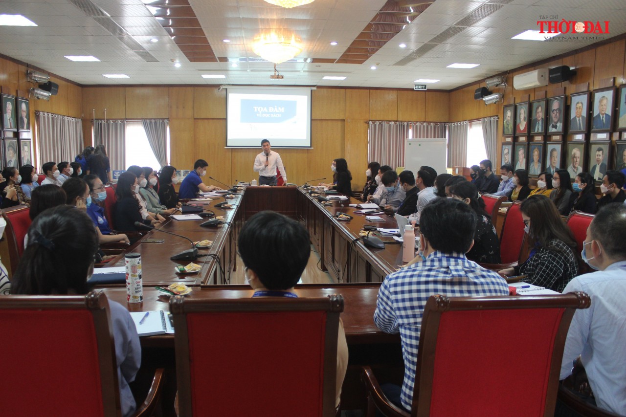 Quang cảnh buổi tọa đàm. Ảnh: Tào Đạt Quang cảnh buổi tọa đàm. Ảnh: Tào Đạt