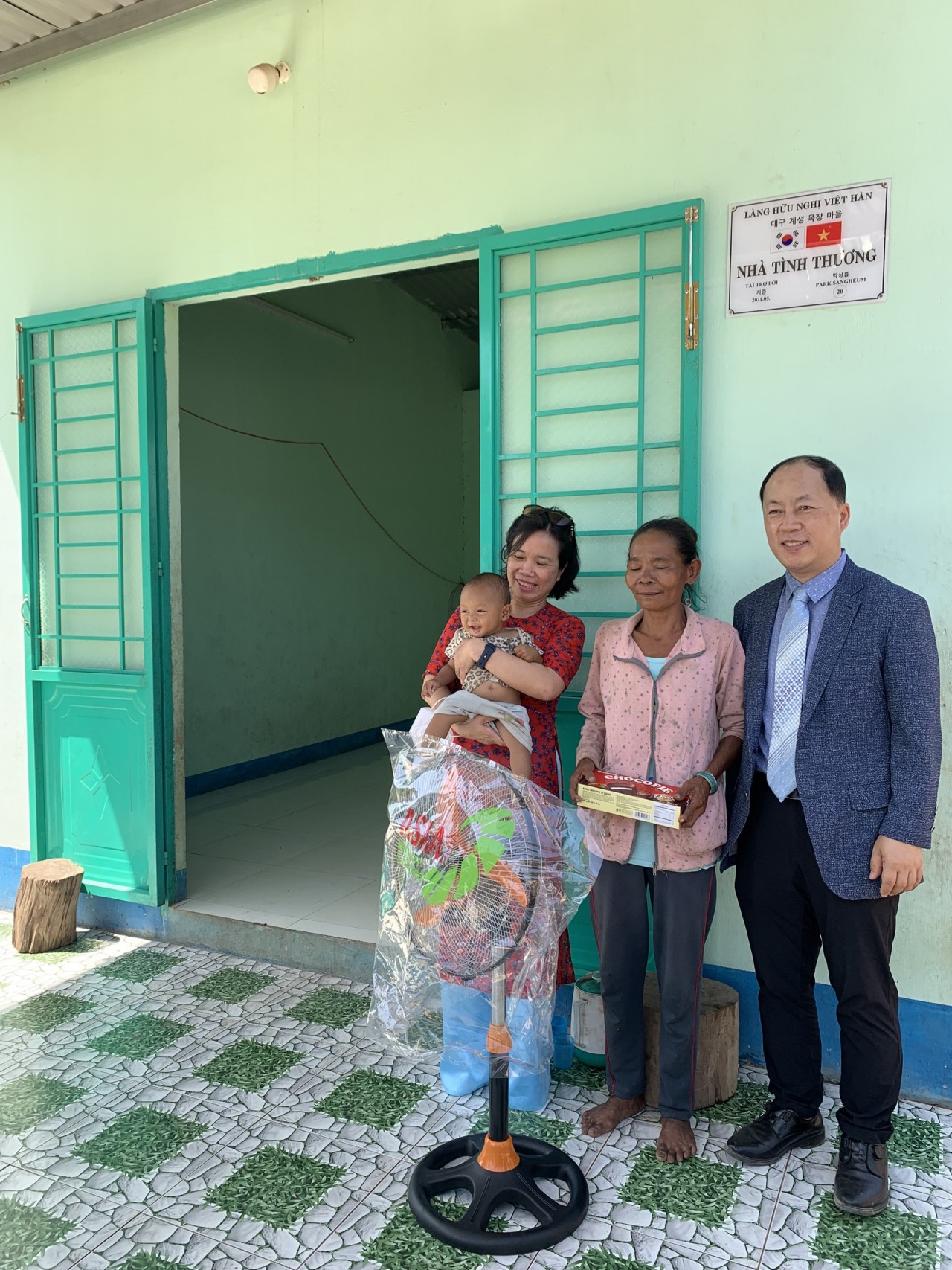 Ninh Thuận: khánh thành 21 căn nhà tình thương do Trung tâm Văn hóa Hàn Quốc tài trợ Ninh Thuận: khánh thành 21 căn nhà tình thương do Trung tâm Văn hóa Hàn Quốc tài trợ