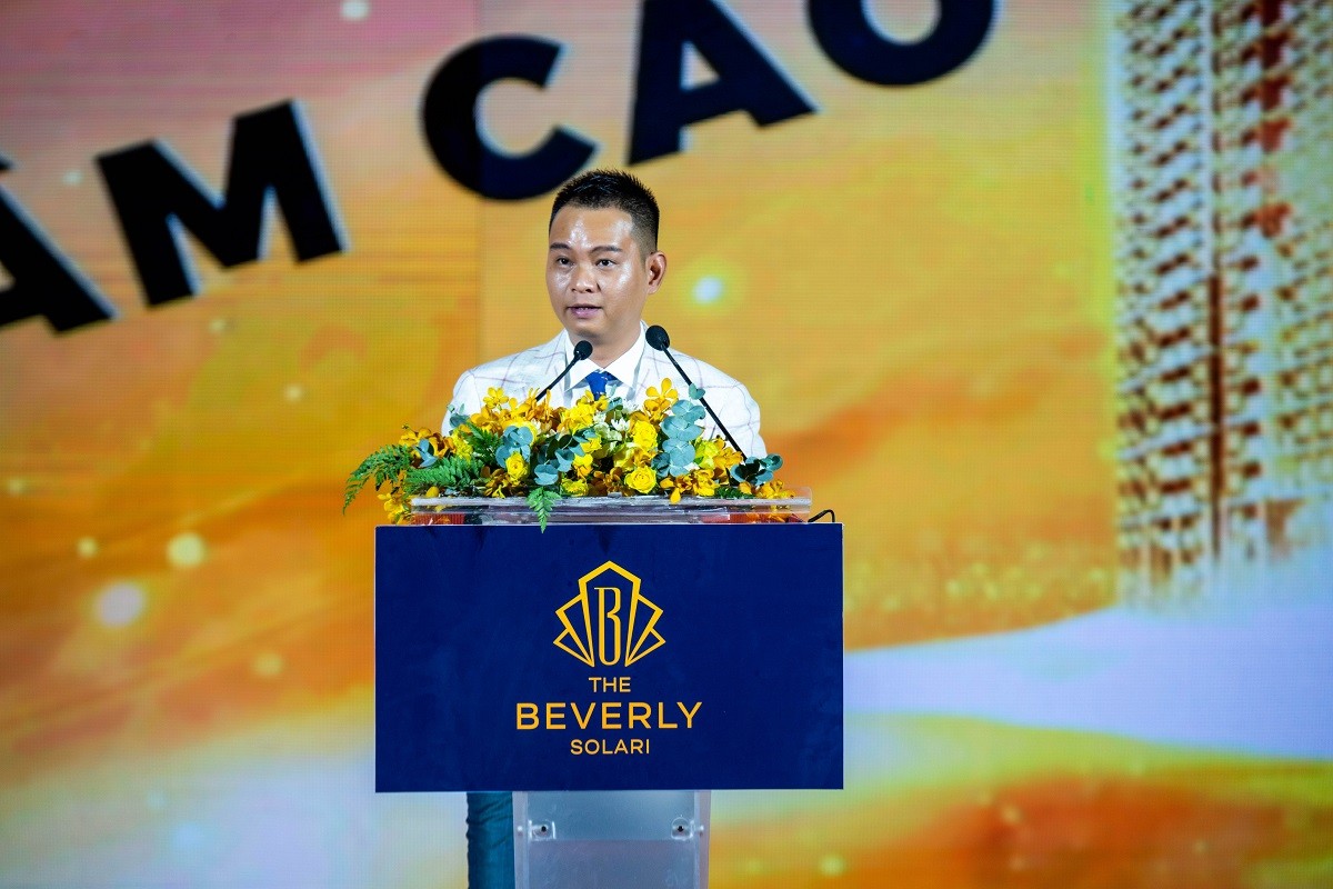 Hơn 10.000 “chiến binh” kinh doanh “cháy hết mình” tại lễ ra quân The Beverly Solari