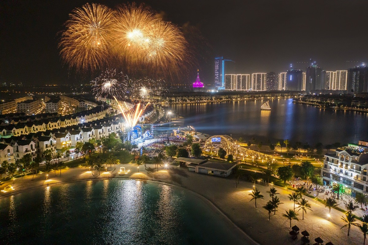 Mãn nhãn, bùng nổ với lễ ra quân “siêu dự án BĐS” được mong chờ nhất năm 2022 Mãn nhãn, bùng nổ với lễ ra quân “siêu dự án BĐS” được mong chờ nhất năm 2022
