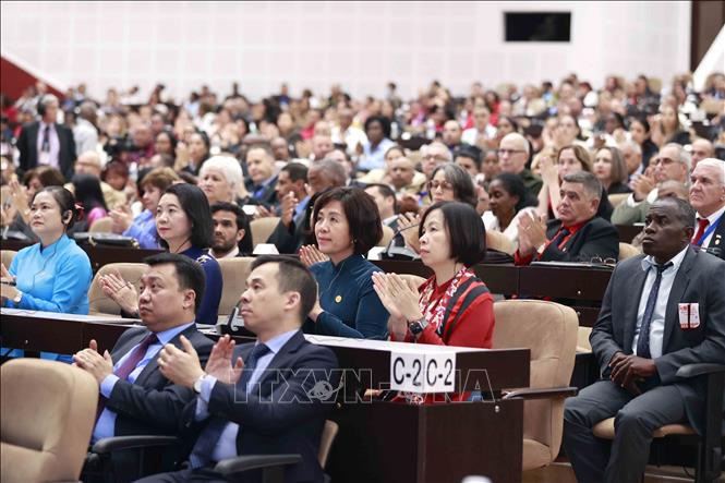 Chủ tịch Quốc hội Vương Đình Huệ phát biểu tại phiên họp đặc biệt của Quốc hội Cuba Chú thích ảnh