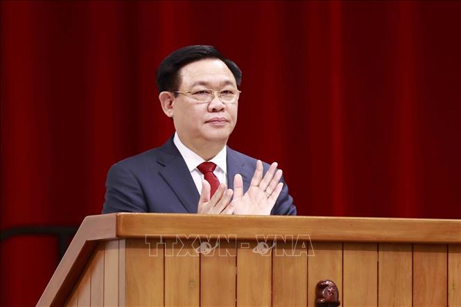 Chủ tịch Quốc hội Vương Đình Huệ phát biểu tại phiên họp đặc biệt của Quốc hội Cuba Chú thích ảnh