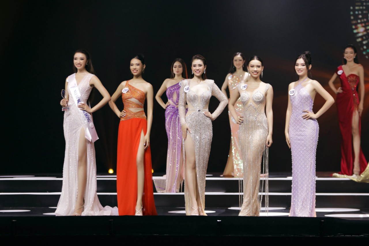 Top 5 của Hoa hậu Du Lịch Việt Nam Toàn Cầu 2021. Ảnh: Kiếng Cận/Hoa hậu Du lịch Việt Nam. Top 5 của Hoa hậu Du Lịch Việt Nam Toàn Cầu 2021. Ảnh: Kiếng Cận/Hoa hậu Du lịch Việt Nam.