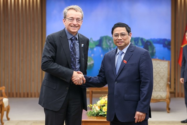 Tiếp ông Patrick Gelsinger, Giám đốc điều hành Tập đoàn Intel, Thủ tướng Phạm Minh Chính. Ảnh: VGP Tiếp ông Patrick Gelsinger, Giám đốc điều hành Tập đoàn Intel, Thủ tướng Phạm Minh Chính. Ảnh: VGP
