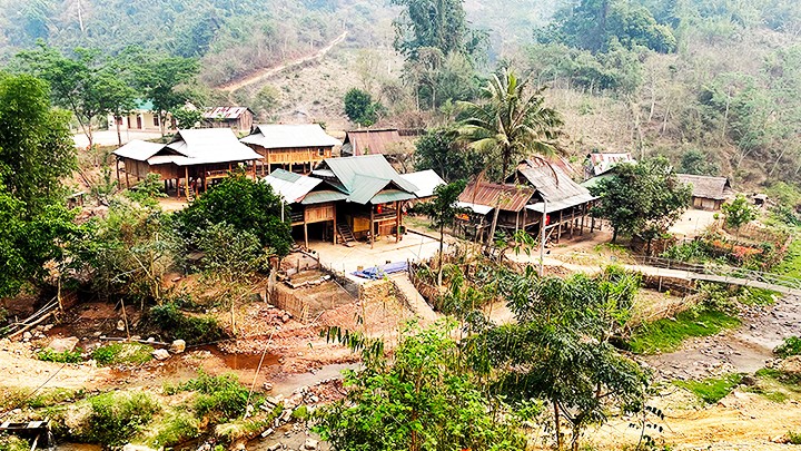 Loay hoay giải bài toán tảo hôn ở Kỳ Sơn Loay hoay giải bài toán tảo hôn ở Kỳ Sơn ảnh 1