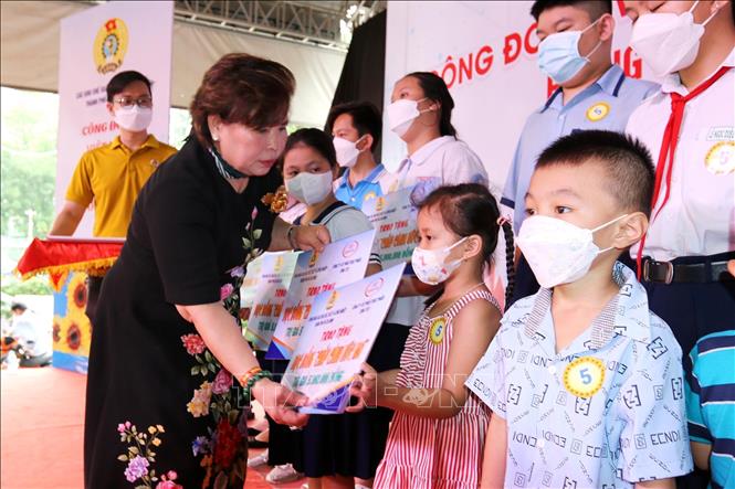 Ngày hội Công đoàn vì công nhân, công nhân vì doanh nghiệp Chú thích ảnh