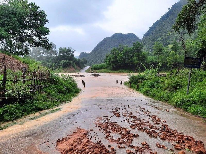 Nguy cơ xảy ra lũ quét, sạt lở đất tại Tây Nguyên và ngập úng tại các khu vực trũng, thấp. Nguy cơ xảy ra lũ quét, sạt lở đất tại Tây Nguyên và ngập úng tại các khu vực trũng, thấp.