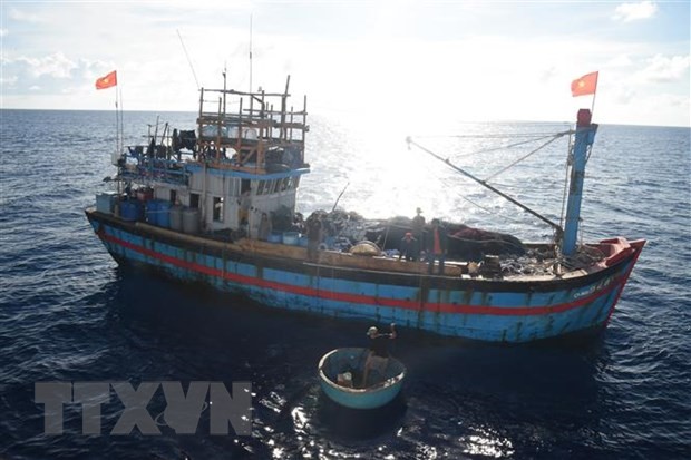 Thuyền đánh bắt cá của ngư dân Việt Nam. Ảnh: TTXVN Thuyền đánh bắt cá của ngư dân Việt Nam. Ảnh: TTXVN