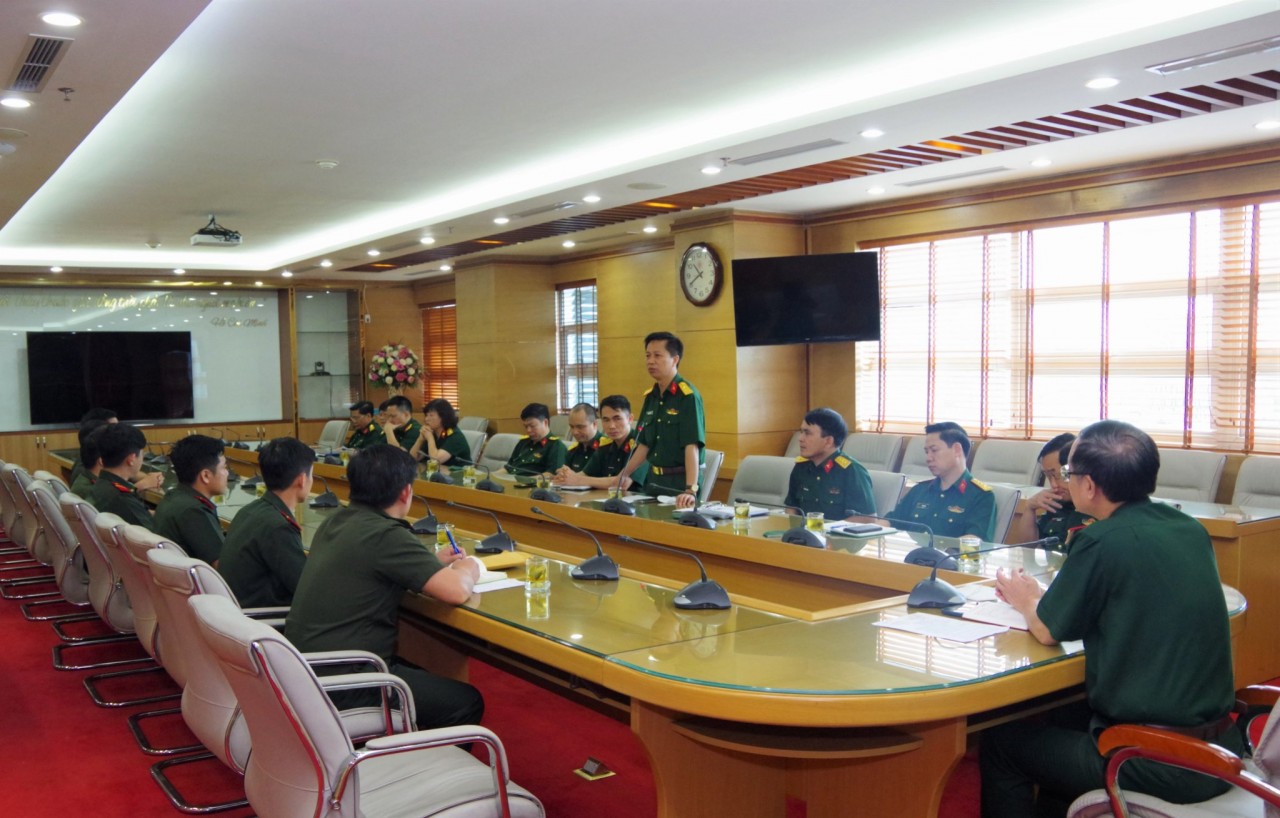 Đại tá Đào Quang Minh – Phó Chủ nhiệm Chính trị Bệnh viện phát biểu tại cuộc gặp mặt. Ảnh: Bệnh viện TWQĐ 108. Đại tá Đào Quang Minh – Phó Chủ nhiệm Chính trị Bệnh viện phát biểu tại cuộc gặp mặt. Ảnh: Bệnh viện TWQĐ 108.