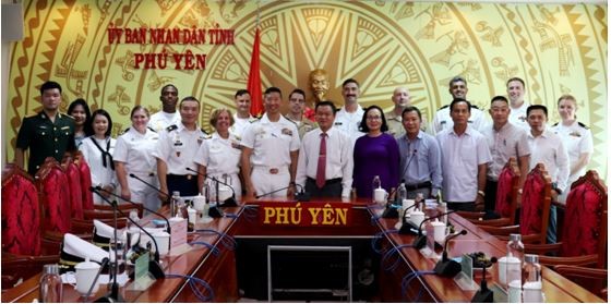 Đoàn PP22 chụp ảnh cùng lãnh đạo UBND tỉnh và các sở ngành của tỉnh Đoàn PP22 chụp ảnh cùng lãnh đạo UBND tỉnh và các sở ngành của tỉnh