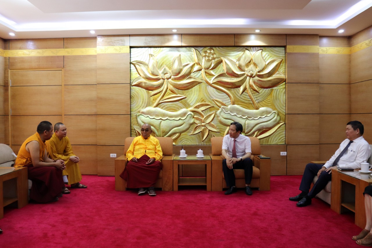 Lãnh đạo Hội hữu nghị Việt Nam - Nepal tiếp xã giao đoàn giáo sĩ Phật giáo Nepal Lãnh đạo Hội hữu nghị Việt Nam - Nepal tiếp xã giao đoàn giáo sĩ Phật giáo Nepal