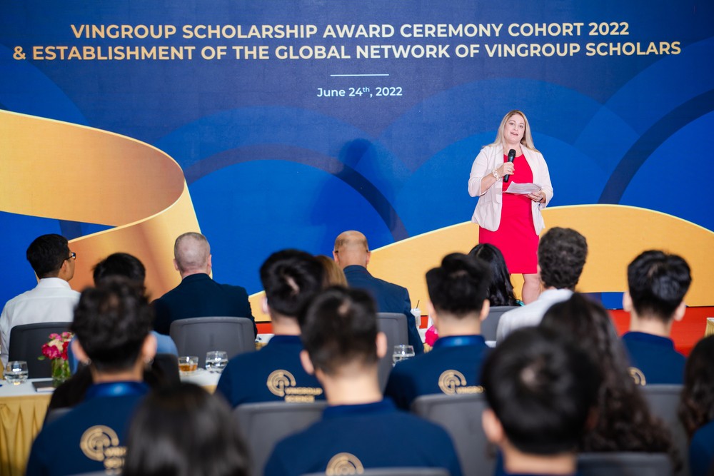 Vingroup trao 48 tỷ đồng học bổng du học thạc sĩ, tiến sĩ KHCN 2022, thành lập Mạng lưới Học giả trẻVingroup toàn cầu