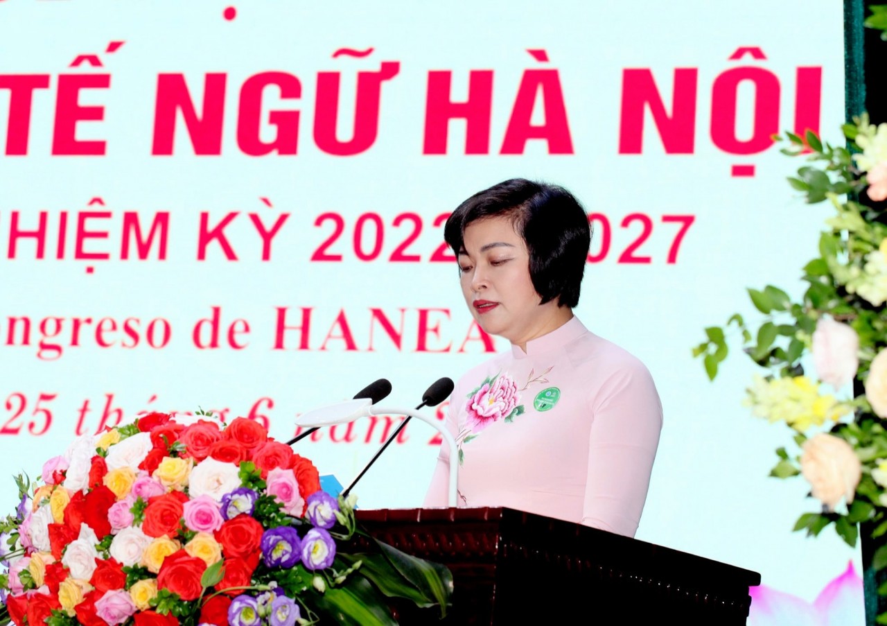 Bà Trần Thị Phương, Phó Chủ tịch thường trực Liên hiệp các tổ chức hữu nghị thành phố Hà Nội phát biểu tại Đại hội. Ảnh: HAUFO Bà Trần Thị Phương, Phó Chủ tịch thường trực Liên hiệp các tổ chức hữu nghị thành phố Hà Nội phát biểu tại Đại hội. Ảnh: HAUFO